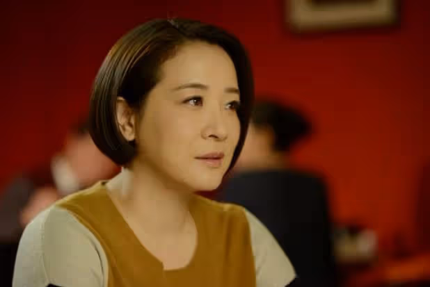 她是國家一級演員，婚內多次給丈夫戴綠帽，丈夫隱忍11年未離婚