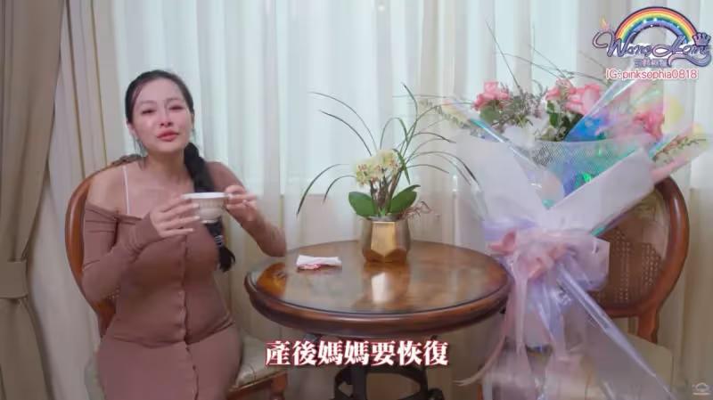 生完腰間一圈肉!王思佳「產後3個月真實身材」太誇張 餵飽女兒「下秒塞進透視禮服」:比沒生還辣