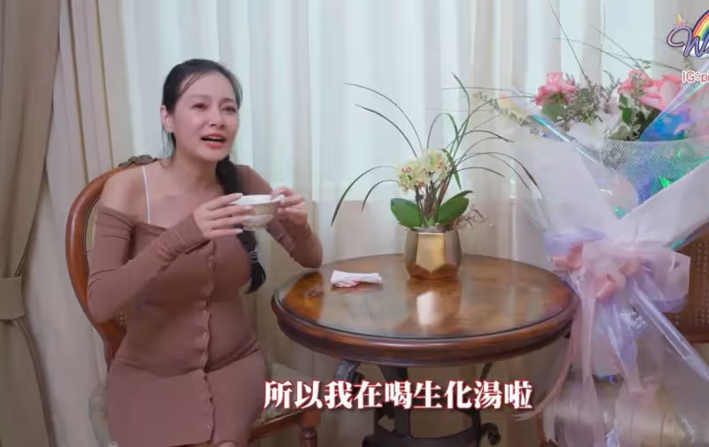 生完腰間一圈肉!王思佳「產後3個月真實身材」太誇張 餵飽女兒「下秒塞進透視禮服」:比沒生還辣