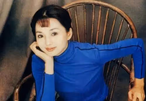 永遠牽掛妳!《還珠》中的她意外離開「男友痛哭一蹶不振」 單身18年守護逝去的愛「旁人苦勸也無效」