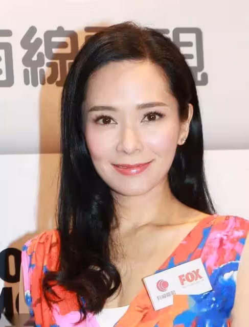 選美冠軍郭羨妮,執意嫁給農村窮小子,倒貼丈夫3套房,網酸太傻了,她卻笑言:我的幸福我知道
