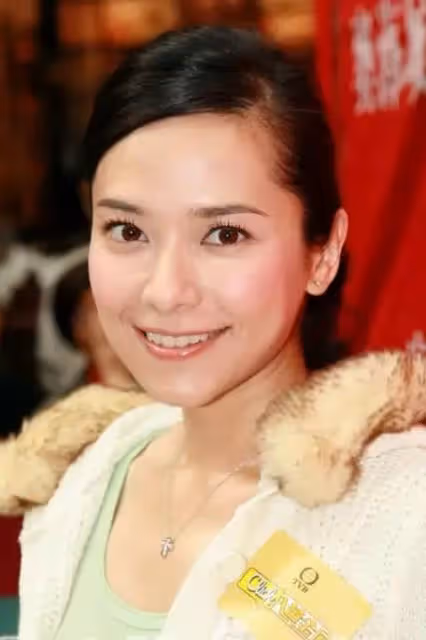 選美冠軍郭羨妮,執意嫁給農村窮小子,倒貼丈夫3套房,網酸太傻了,她卻笑言:我的幸福我知道