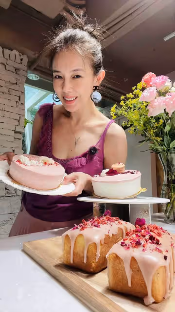 斷開偷吃尪,林美貞為母自強終於圓夢當老闆,19歲兒把媽媽寵成情人,勾手回家感情超好
