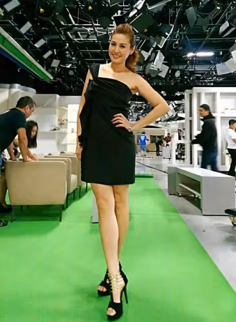 劉畊宏妻子，22年只愛一人曾是環球選美冠軍，不傍大款不嫁豪門連生三胎，摘除子宮.