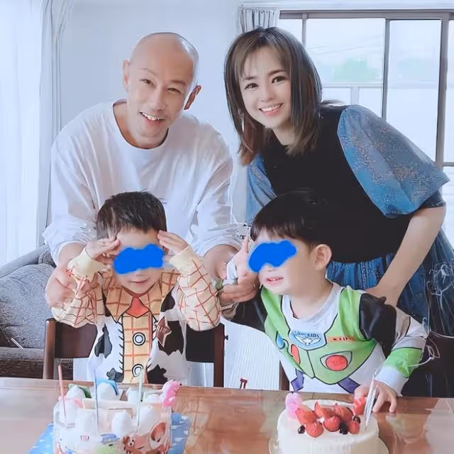 蒼井空罕曬全家福,自曝流產努力備孕二胎,光頭老公露臉為娃慶生
