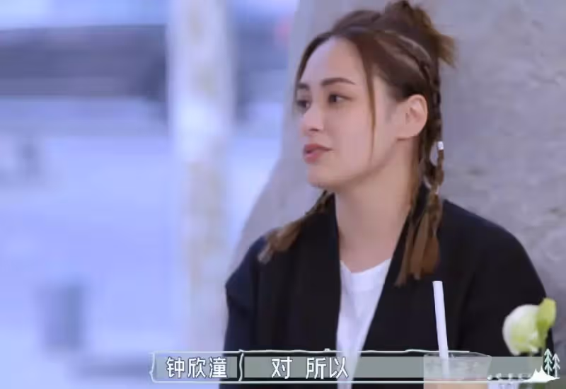 鐘欣潼自曝曾「渴望生寶寶」,曾經主動發胖積極備孕,擊碎前夫的暗諷,網友:心疼鐘欣潼