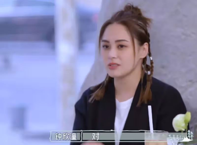 鐘欣潼自曝曾「渴望生寶寶」,曾經主動發胖積極備孕,擊碎前夫的暗諷,網友:心疼鐘欣潼