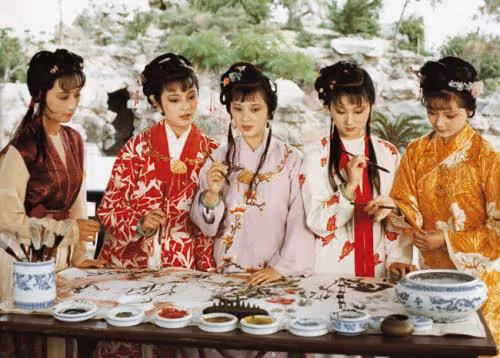 《紅樓夢》幕後:張莉從丫頭意外變成薛寶釵,鄧婕幸運撿漏王熙鳳
