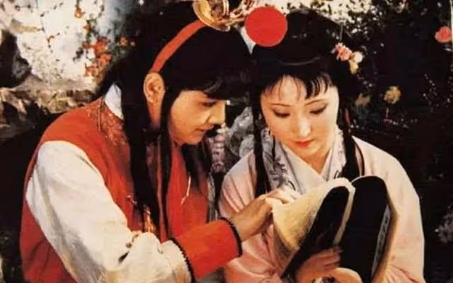 《紅樓夢》幕後：張莉從丫頭意外變成薛寶釵，鄧婕幸運撿漏王熙鳳
