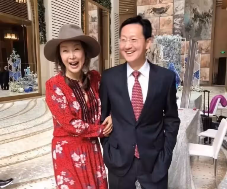 搶那英的歌!她爆紅成天后「3段戀情慘兮兮」遭嘲剋夫 「歷任男友喪命被關」終遇真愛