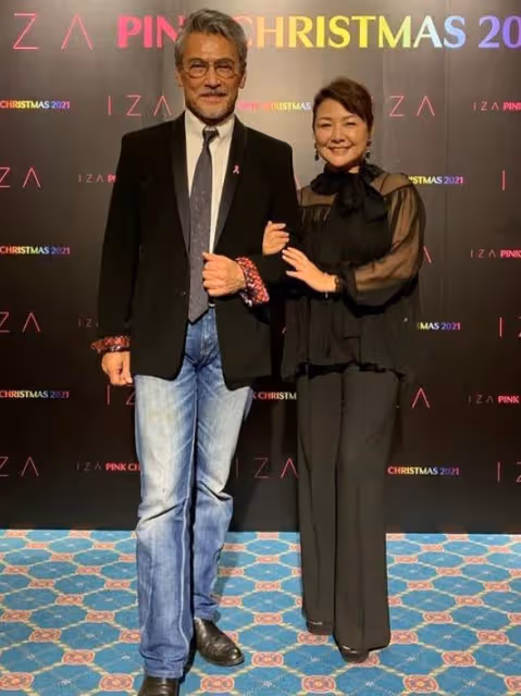 66歲導演上吊去世,死因疑與妻子有關,留下一雙兒女處理後事