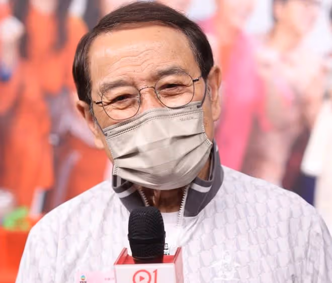 母親節將至，劉愷威爸爸透露小糯米會陪奶奶過節，避談前兒媳楊冪