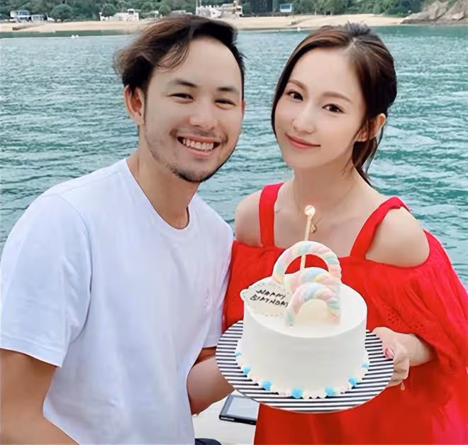 楊受成網紅兒媳大秀好身材，細腰長腿太吸睛，女兒已2歲仍沒結婚