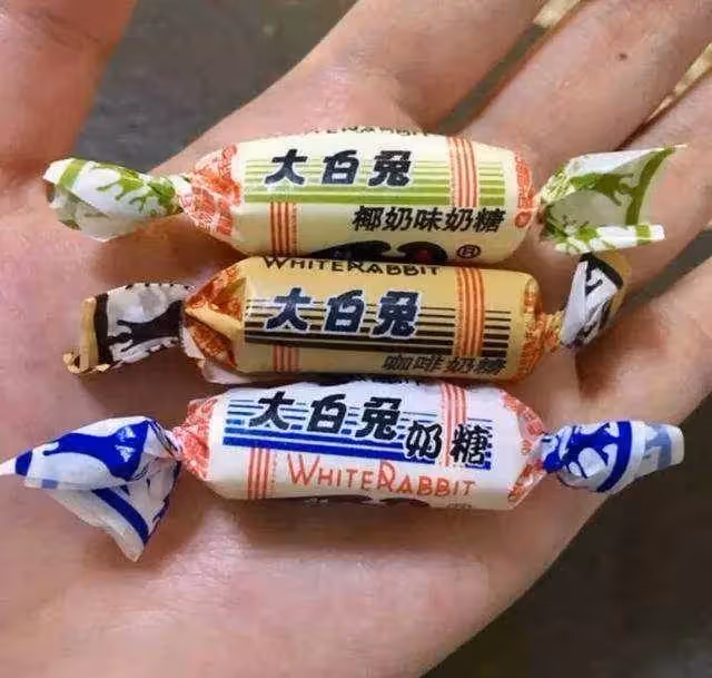 窮孩子早當家!養母早走養父臥床「9歲男孩工地幹活」扛400袋水泥不喊苦「薪水全拿來養家」現況感動全網