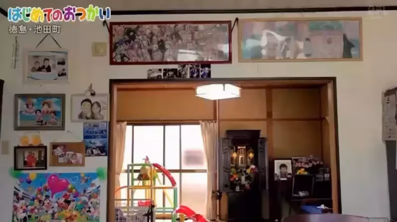 淚目!為祭奠在天堂的爸爸,4歲哥哥帶著2歲弟弟坐車去買花:路很長,謝謝有你陪我