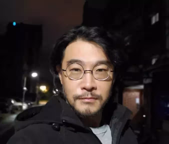 當年出軌毀事業,黃維德辜負18年女友,手牽人妻伊能靜30年後成,鬍渣頹廢大叔,網愣:認不出來