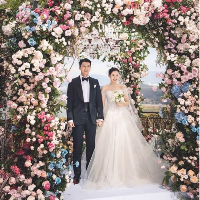 正式結成合法夫妻:玄彬孫藝真先婚禮後領證