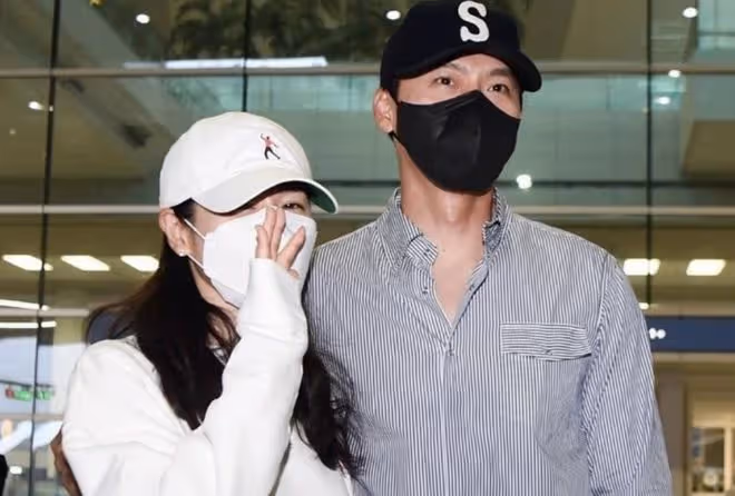 正式結成合法夫妻:玄彬孫藝真先婚禮後領證