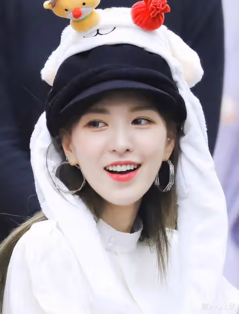 韓娛記憶 | 口罩禁令解除 笑容甜美Wendy