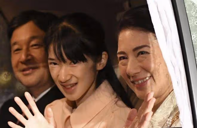 愛子公主女大18變!遺傳雅子皇后美貌基因,變瘦後撞臉奶茶妹妹