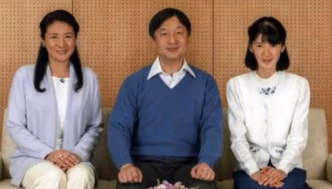 愛子公主女大18變!遺傳雅子皇后美貌基因,變瘦後撞臉奶茶妹妹