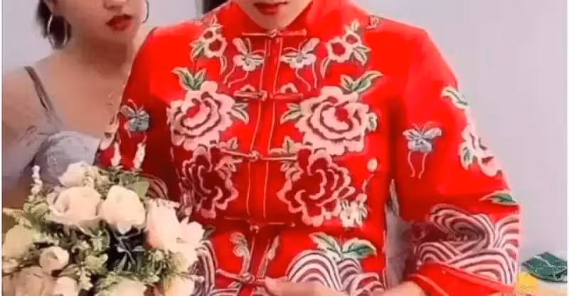 新郎命令懷孕新娘跪拜婆婆，新娘拒絕後，被指責不懂事
