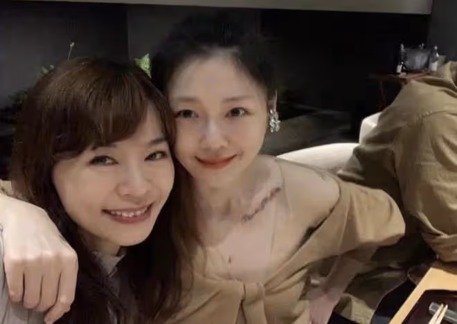 大S首曬夫妻聚餐照,秀老公同款紋身甜蜜撒糖,新婚後狀態回春超少女