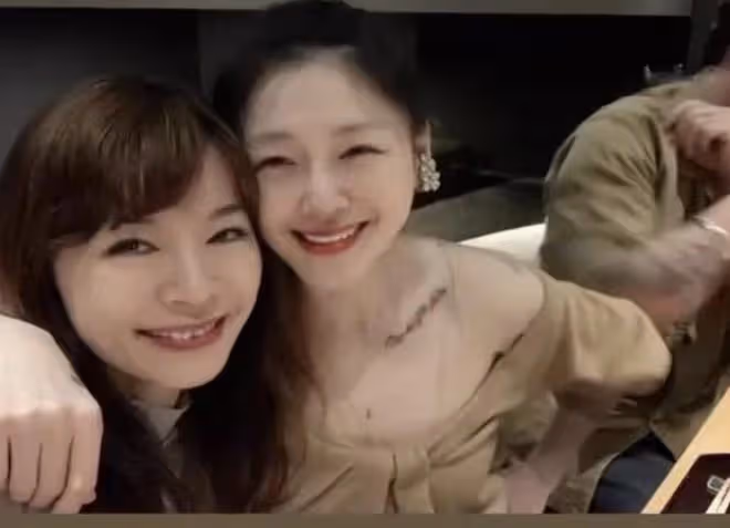 大S首曬夫妻聚餐照,秀老公同款紋身甜蜜撒糖,新婚後狀態回春超少女