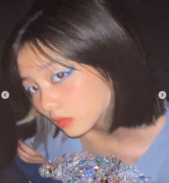 黃磊16歲大女兒氣質大變,化藍色眼線神情迷離,鼻樑突兀被猜整容