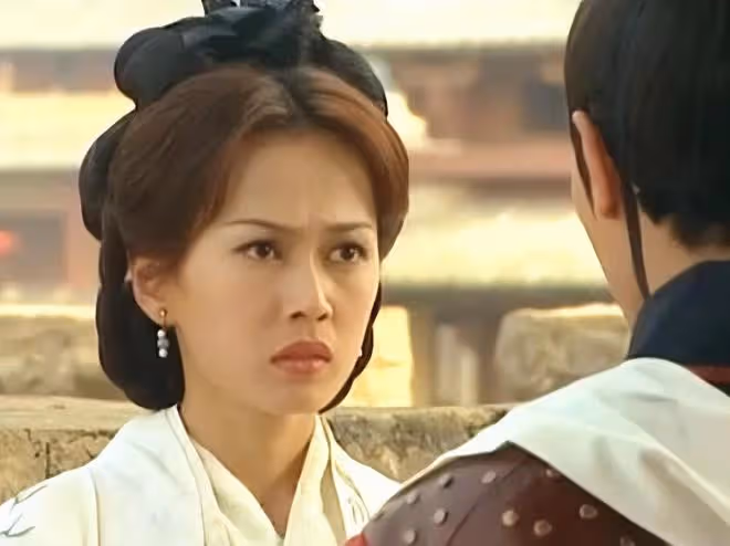 TVB女星姚瑩瑩暴瘦引熱議！曾因獨自撫養兒子熬出病，令體重急升