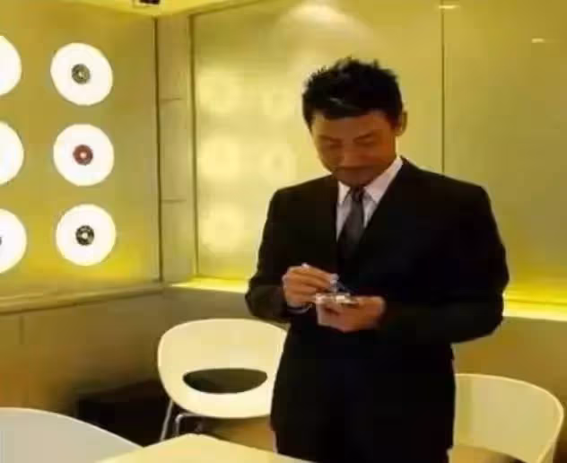 走進張學友的香港豪宅!住淺水灣富人小區,室內裝修奢華,網誇讚:真不愧是天王的家