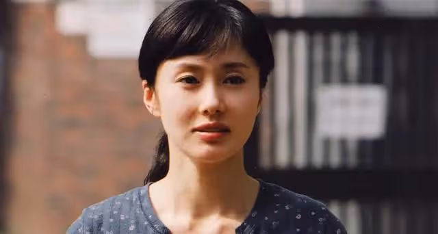 金智秀:憑藉《看了又看》爆紅,前男友意外身亡,如今50歲仍未婚