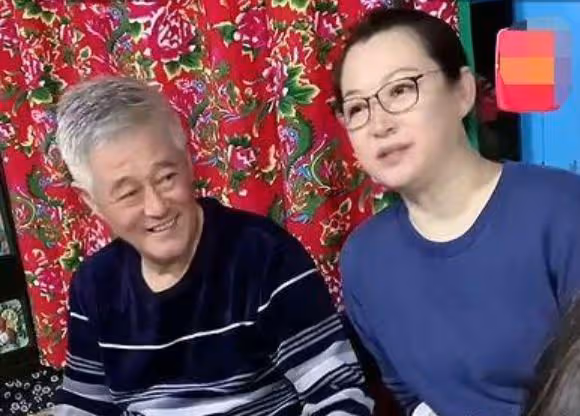 晚節不保？趙本山被曝與公司女藝人私生活：網傳緋聞都是真實的