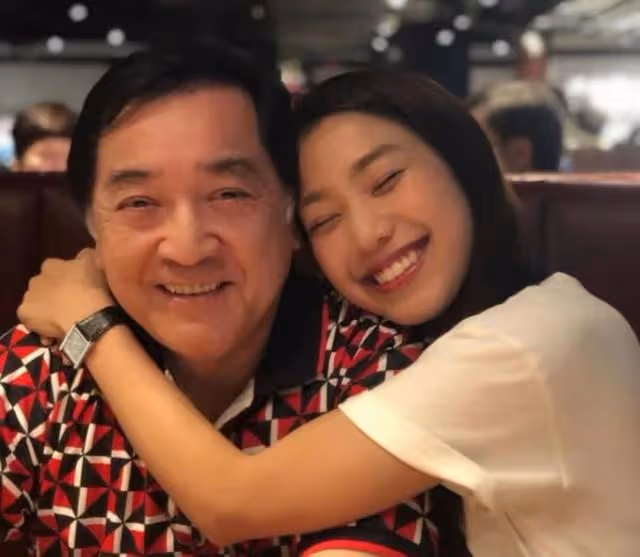 尷尬!TVB小花被追問母親節,記者事前未做功課不知其早年喪母