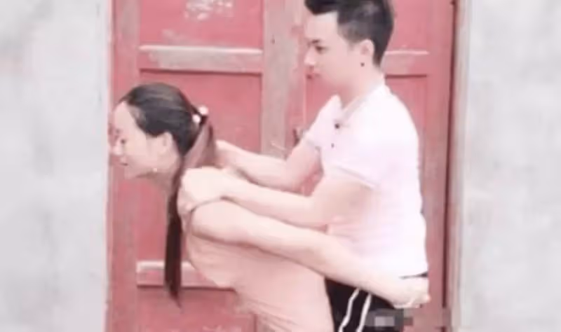 連體夫妻走紅後,無腿丈夫出軌女大生,獨臂阿嬌帶女兒回農村,近況曝光了