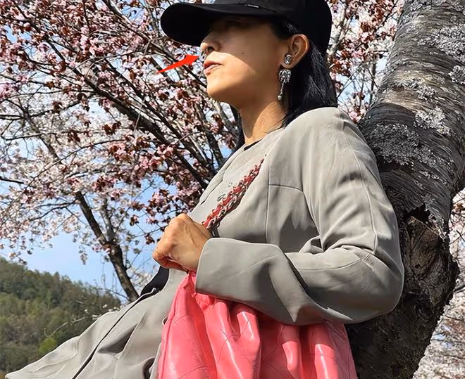 夫妻各玩各！徐濠縈赴日本狂玩1個月仍未歸，陳奕迅打網球消遣