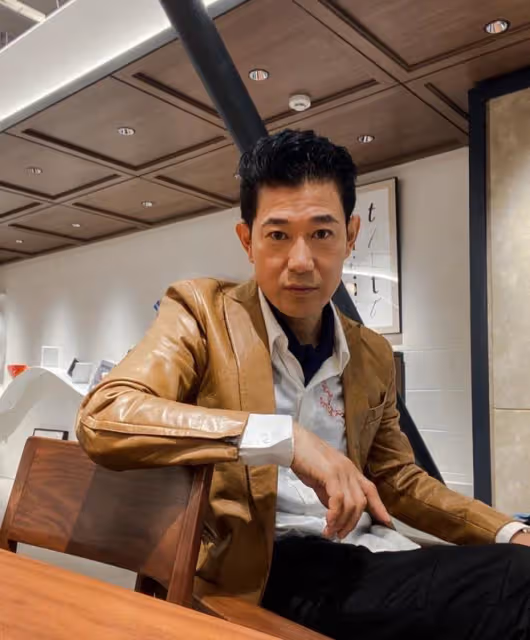 他在中國演了15年「鬼子」,回日本後被暴打,後直接讓女兒加入中國國籍