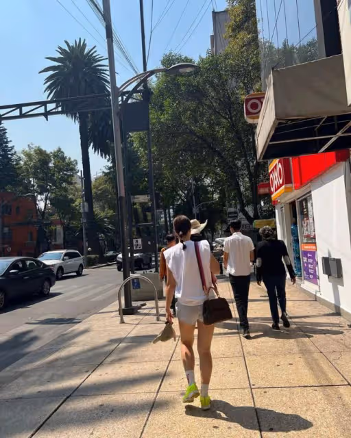 感情路上一路坎坷!祝福她能得到自己想要的幸福生活