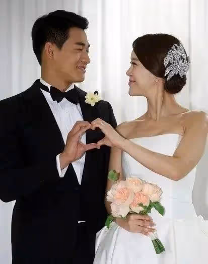 感情路上一路坎坷！祝福她能得到自己想要的幸福生活