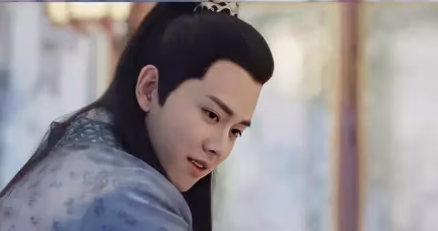 誰說任嘉倫只有古裝好看?現代裝更時尚養眼