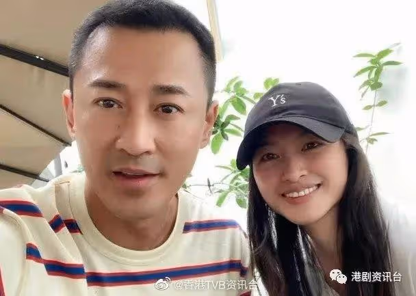 黃翠如返港隔離！蕭正楠酒店樓下示愛變痴漢