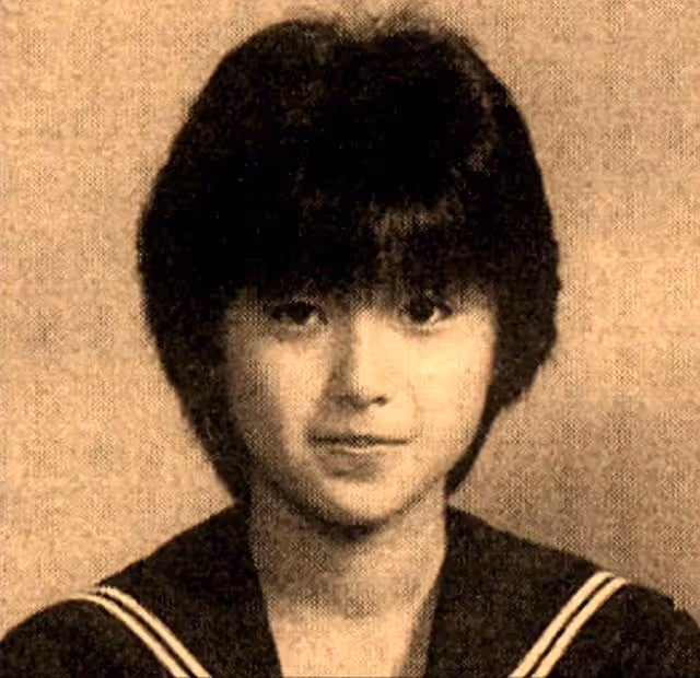 酒井法子:父親家暴母親私奔,未婚先孕,陪丈夫吸毒,為還債賣唱