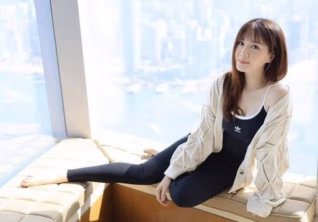 TVB知名女星迎35歲生日!減肥成功大秀豐滿身材,顏值再度回春