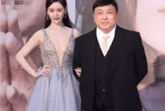 王晶隱瞞多年老婆長啥樣?容貌美過邱淑貞,網友:人生贏家