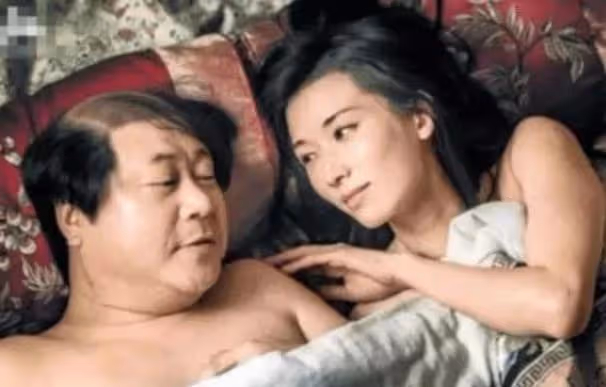 「床戲」原來是這麼拍的,看到演員的表情後,才知道什麼是尷尬!