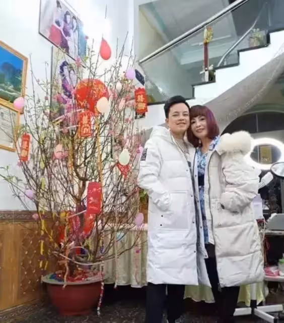 抱12塊金磚!26歲鮮肉娶62歲妻被酸「口味超重」婚後一個禮拜「火速懷孕」網驚:醫學奇蹟