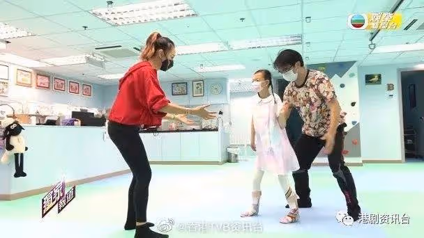 鍾麗淇照顧患病女兒多年!罕談舊愛梁榮忠亦是朋友
