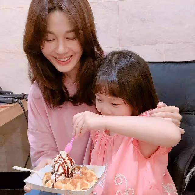 母親節到了,盤點12位已經是媽媽或是即將要當媽媽的韓國女演員