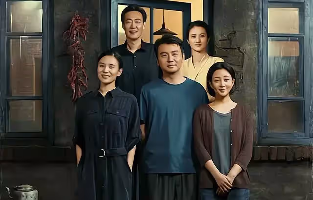 「都是一家人」父親再婚兒女輪流來蹭飯,老伴:我不需要兒孫繞膝