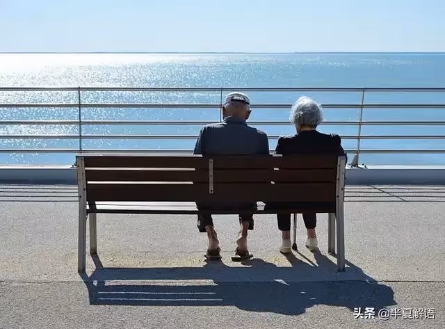 岳父母拿退休金帶外孫6年,女婿一句「沒義務」,岳父母收回房子